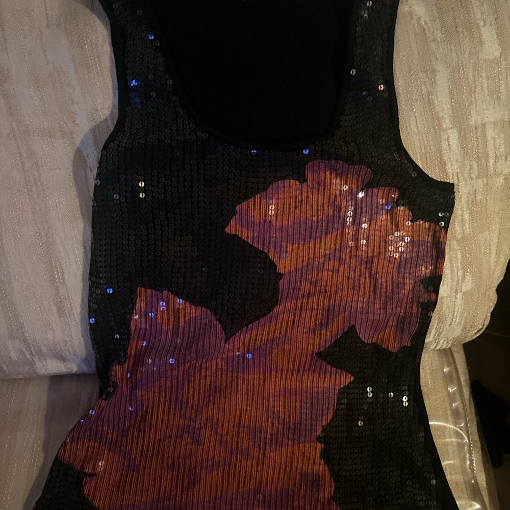 Express Sequence Tank Size Large With Flowers - image 6